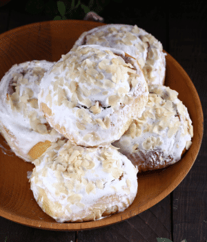 Iced Buns - Snacks That Start With I